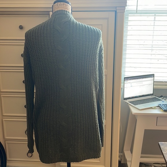 Open front knitted cardigan in olive green - Picture 3 of 6